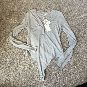 Good American Womens Ribbed Long Sleeve Henley Bodysuit Size M